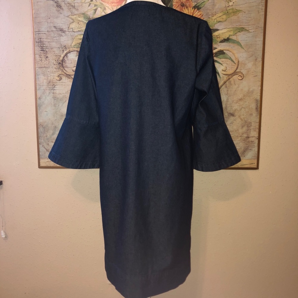 Sz 10 Draper James Chambray Ruffle Shift Dress in Dark Wash - Picture 13 of 16